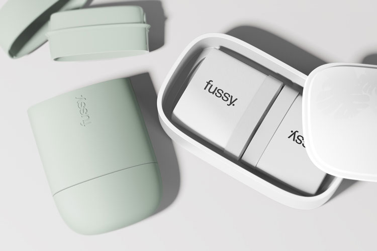 Blond-Design-Agency-Cosmetics-Packaging-Sustainable-Eco-Refillable-Deo (3).jpg