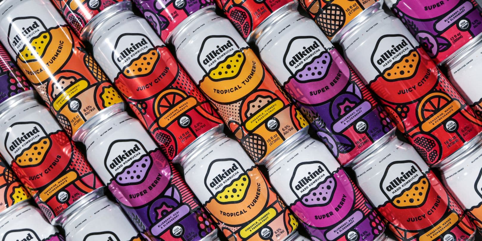 Fortnight Collective 为新的“硬康普茶”饮料 Allkind 创造了简单、充满活力的设计  创意热潮 (3).jpg