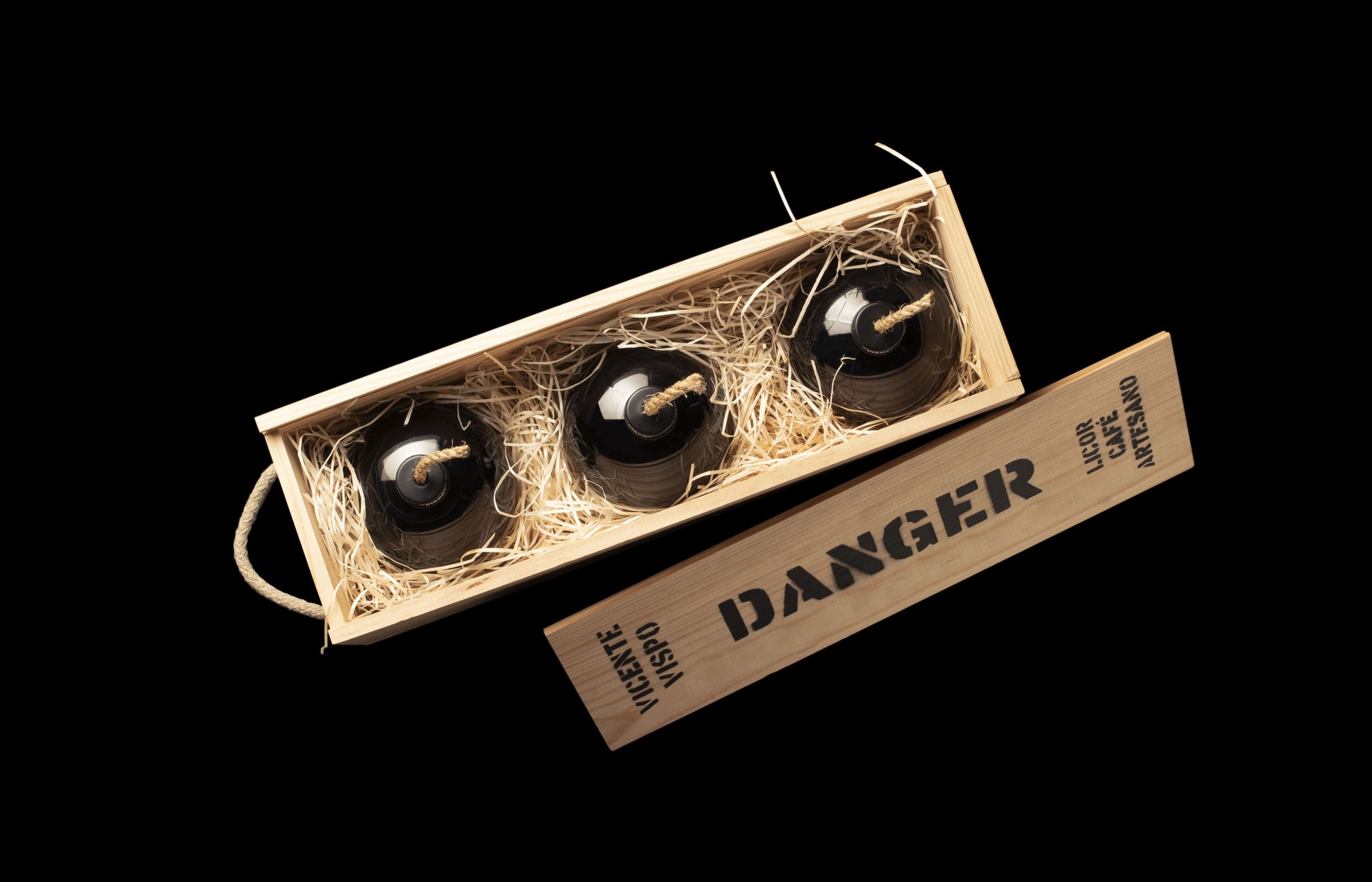 咖啡品牌标志vi包装设计3