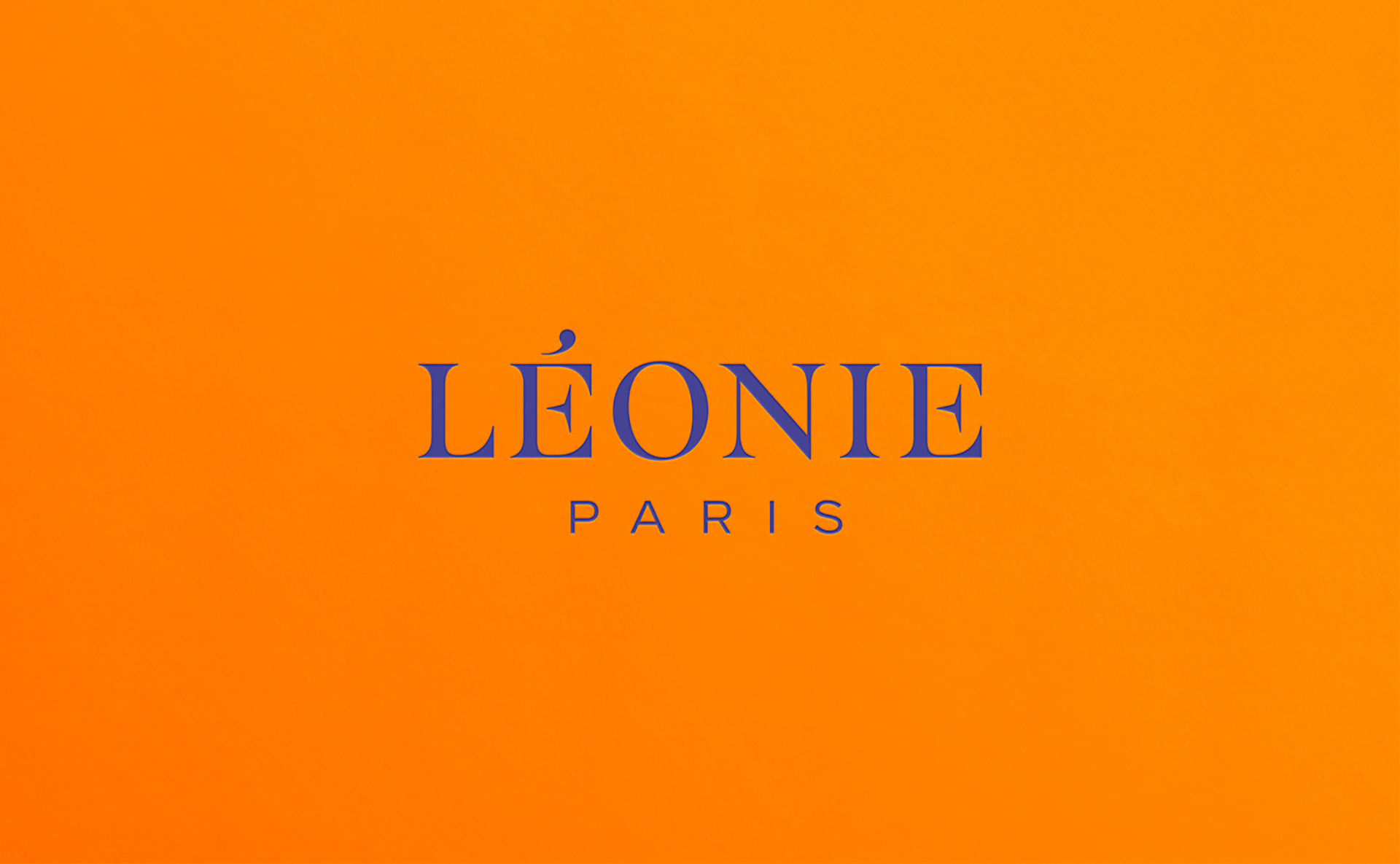 高級(jí)的糕點(diǎn)輕飲品牌包裝設(shè)計(jì) (1).jpg 高級(jí)的糕點(diǎn)輕飲品牌包裝設(shè)計(jì) (1).jpg